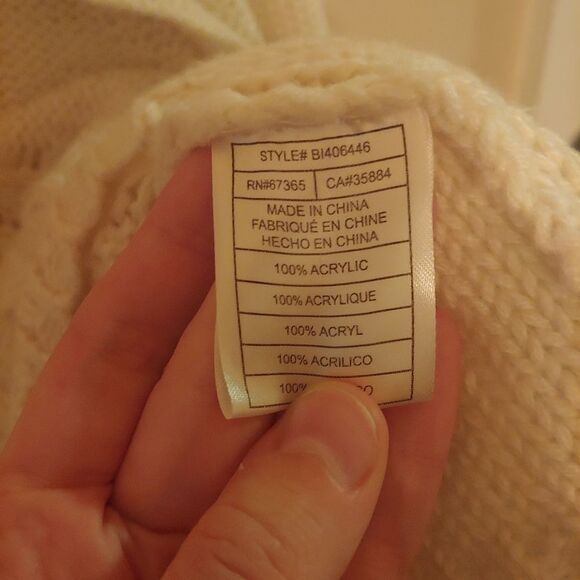 BB Dakota Cable Knit Ruffle Bell Sleeve Sweater Size Small Oversized - Picture 7 of 8